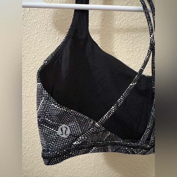 Lululemon Free to be Zen Sports Bra size 8 - Picture 8 of 9